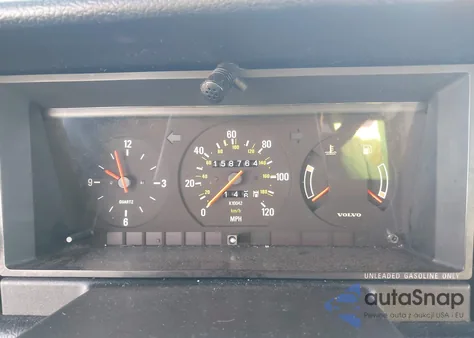 1991 Volvo 240 z USA, uszkodzony, nr VIN YV1AA8842M1453392